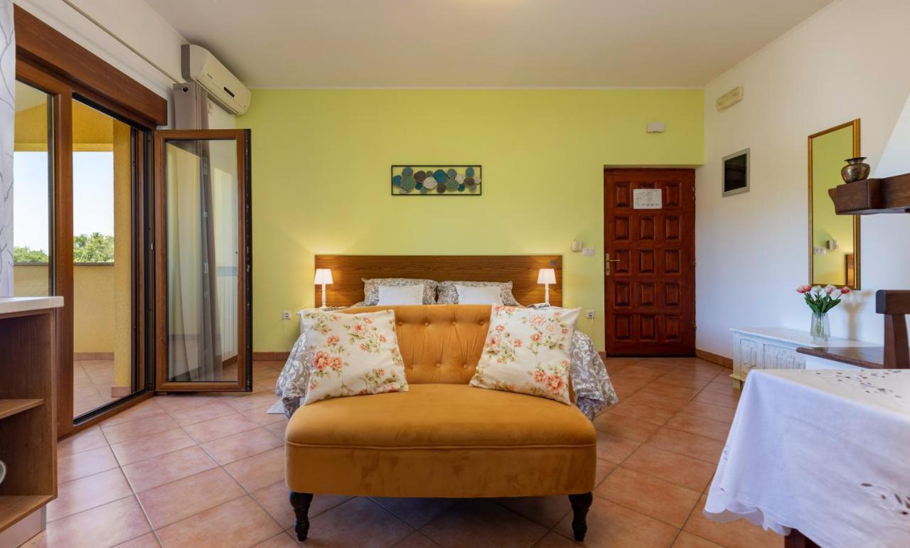 Apartments Terranova Rovinj Exterior photo